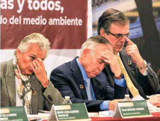 Sánchez Cordero,  Romo y Ebrard ayer... ¿Preocupados?