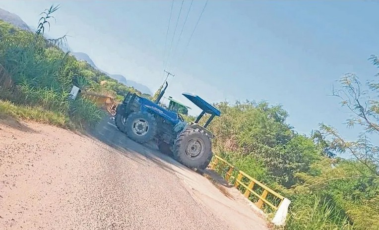 Bloqueos en Tierra Caliente.